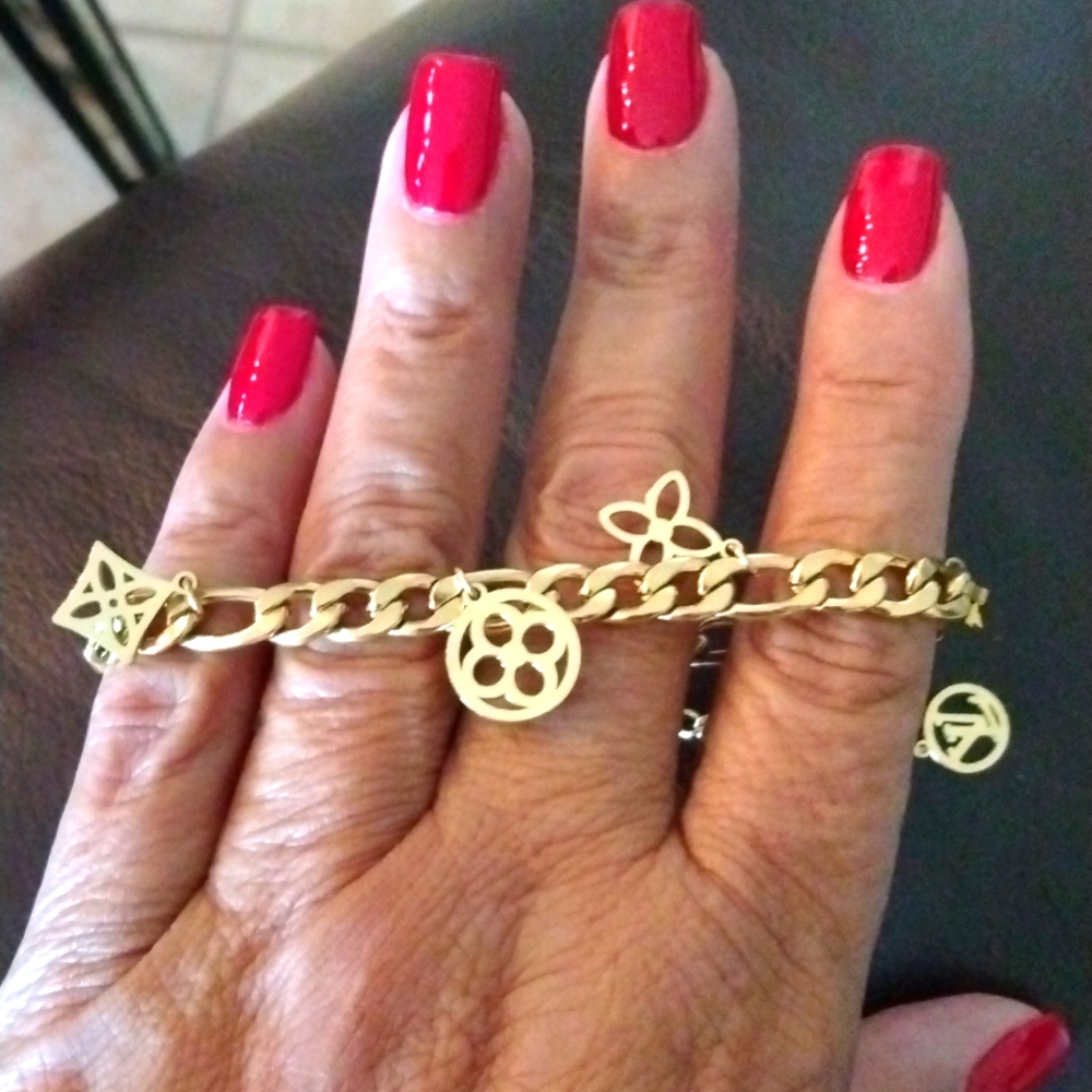 - Gorgeous gold Upcycled thicker gold Cable Link Bracelet. Last one. New
